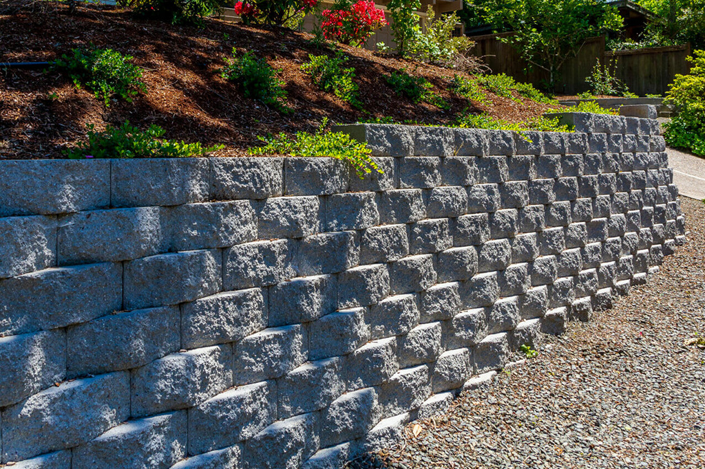 beautiful retaining wall with garden on outdoor space